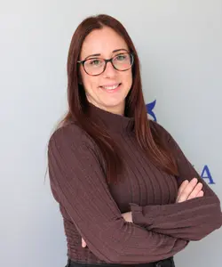Alicia Granell, asesora experta en trámites de baja de vehículos en Lleida