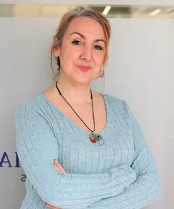Jessica Jiménez, profesional especializada en valoración de coches en Lleida